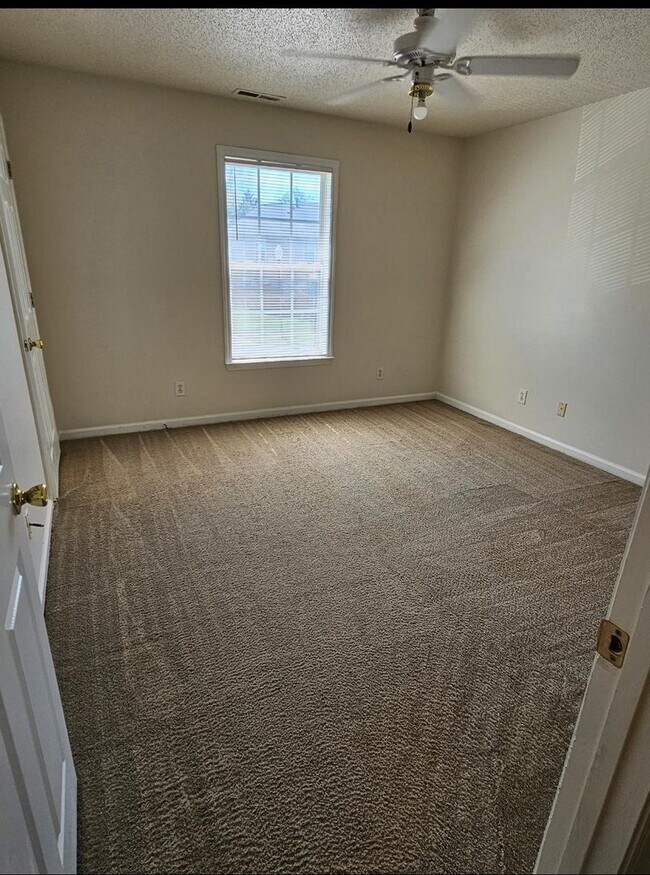 Building Photo - 29 Portside Ct