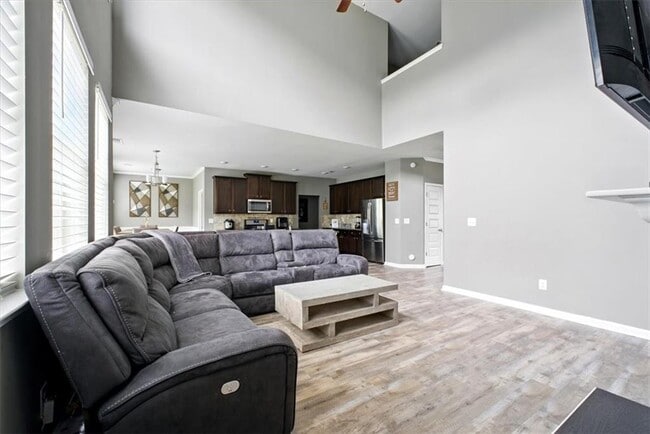 Building Photo - 7698 Hansel Ln