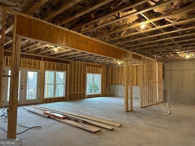 Building Photo - 35 Clearwater Dr