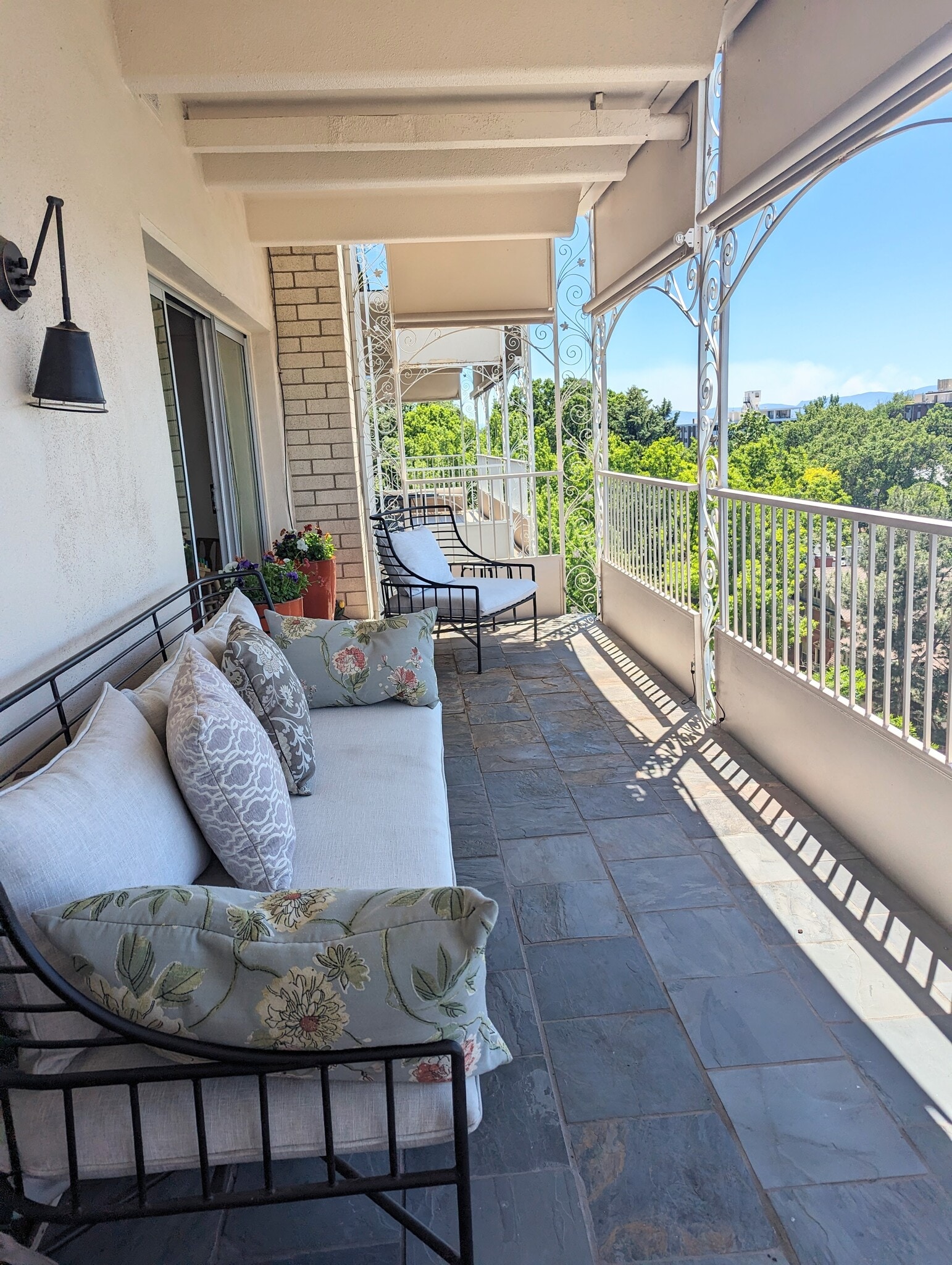 balcony - 1200 N Humboldt St