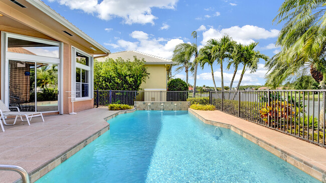 Building Photo - 71 Cayman Pl