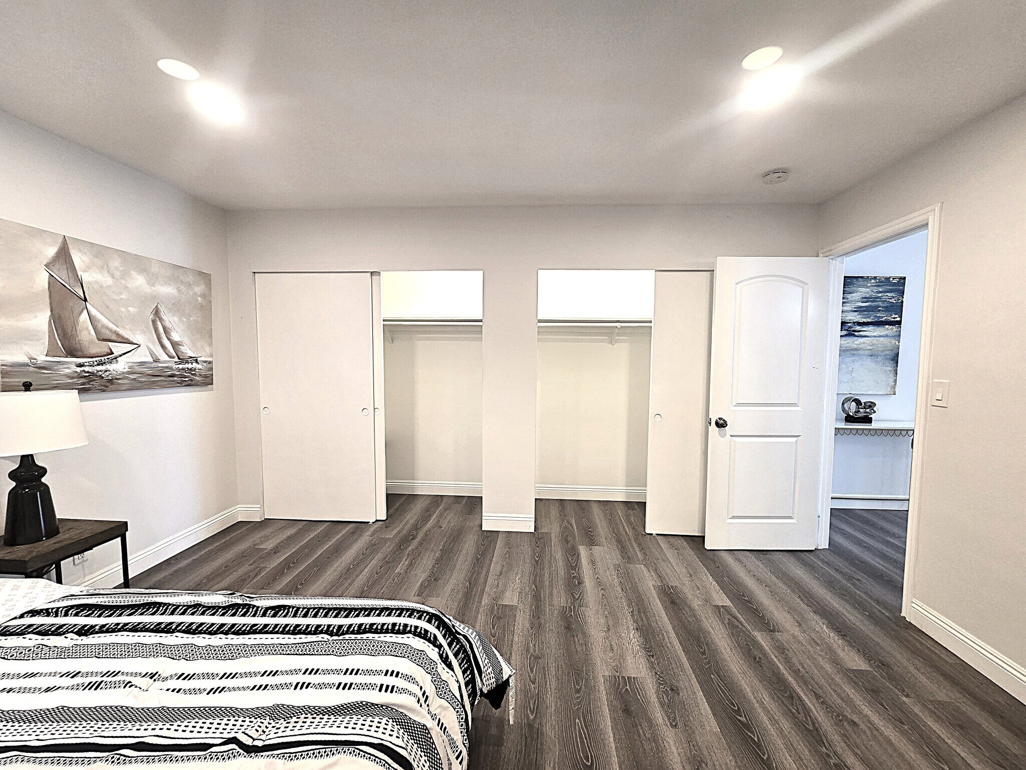 Building Photo - 123 E Bennett Ave