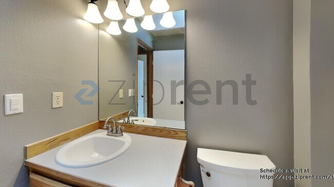 Building Photo - 20102 106 St Ct E