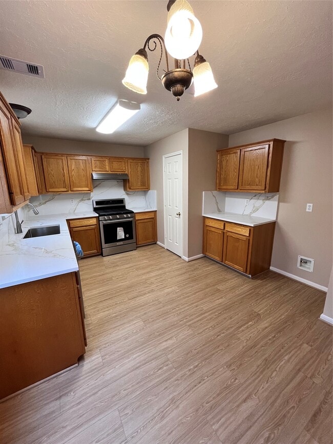 Building Photo - 16118 Cypress Valley Dr