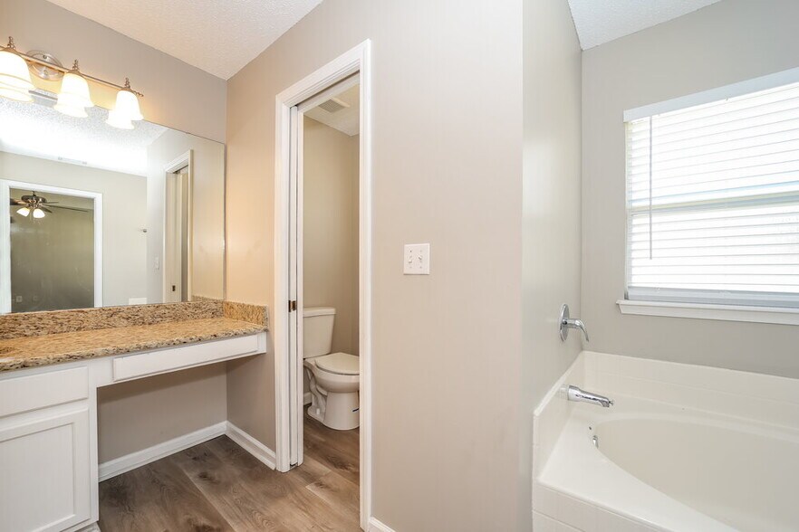 Building Photo - 45 Perry Creek Dr