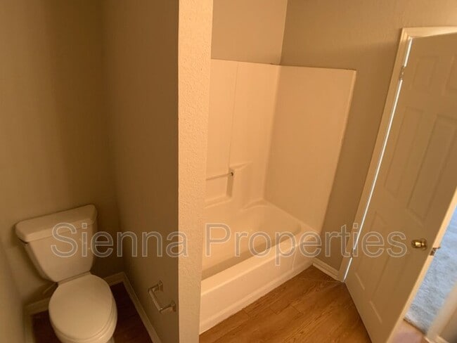 Building Photo - 2509 Riddle Rd