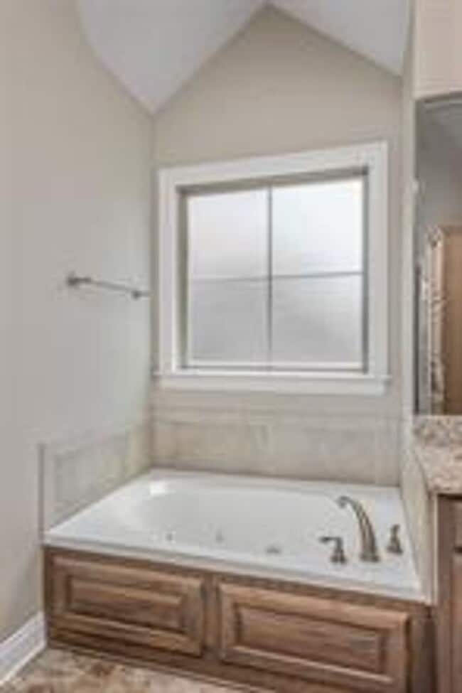 Building Photo - 307 Ansley Cir
