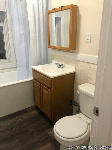 Building Photo - 1175 Boylston St