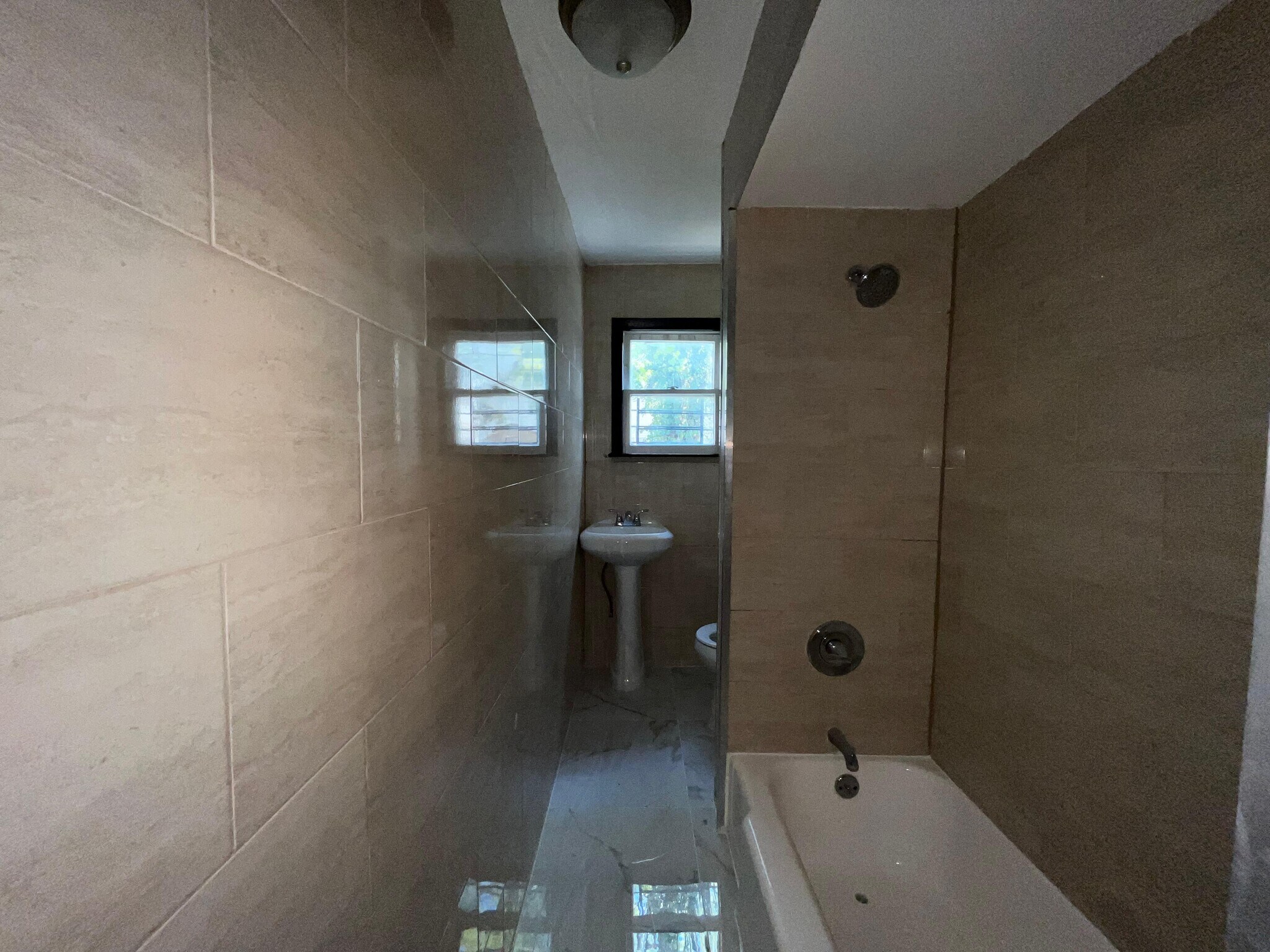 Building Photo - 218 Fairmount Ave