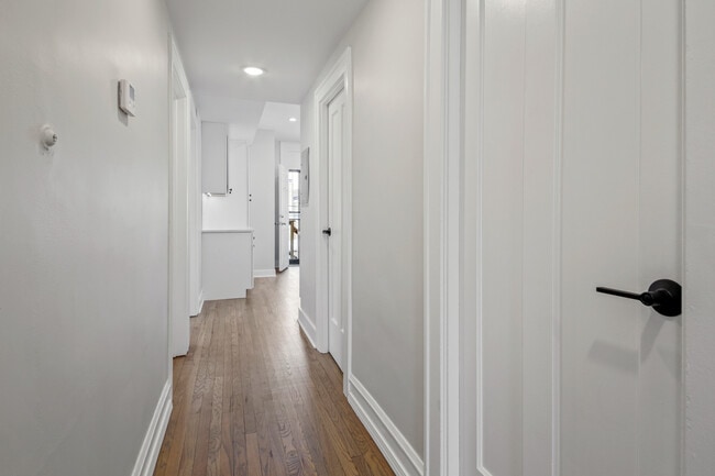 Building Photo - 4834 N Springfield Ave