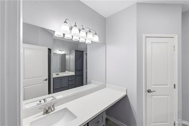 Building Photo - 24 Quietud St