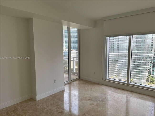 Building Photo - 901 Brickell Key Blvd