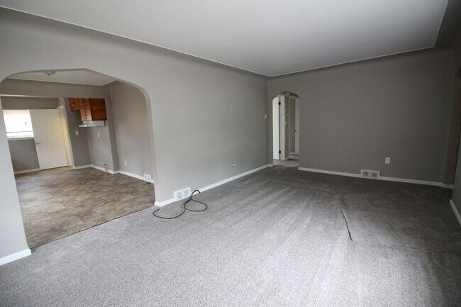 Building Photo - Centerline Home for Rent