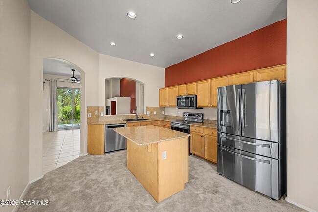 Building Photo - 6747 E Kilkenny Pl