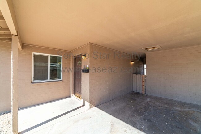 Building Photo - 507 S Hunt Dr