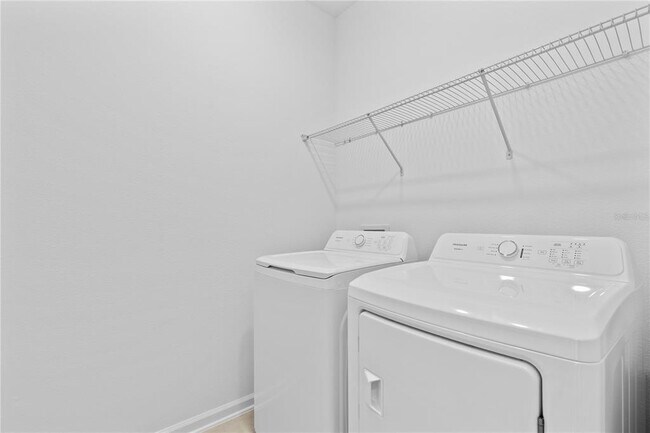 Building Photo - 7452 Ivy Tendril Ave