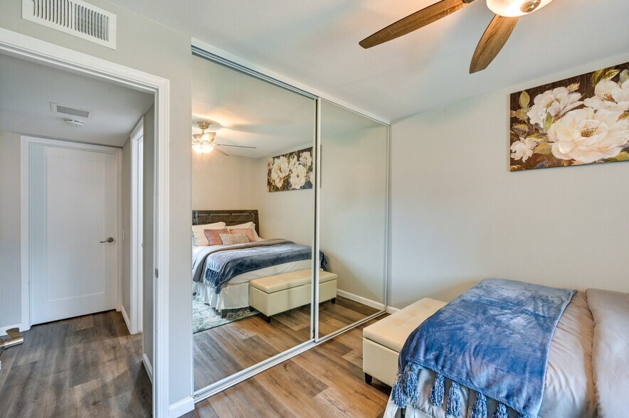 Building Photo - 6059 Rancho Mission Rd