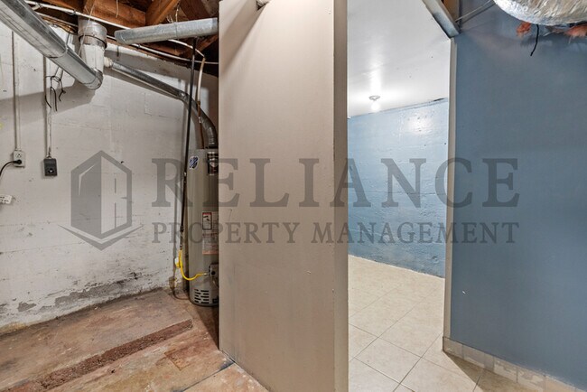 Building Photo - 5106 E Pawnee St