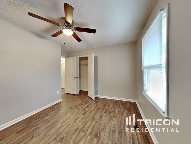 Building Photo - 812 Hepplewhite Ct