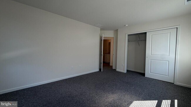 Building Photo - 78 Tansboro Rd