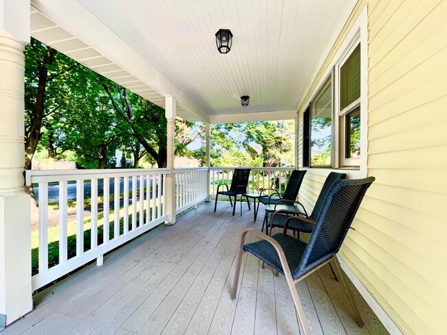 Building Photo - Available June 1st, 2026 — 2 Blocks from Munson Hospital