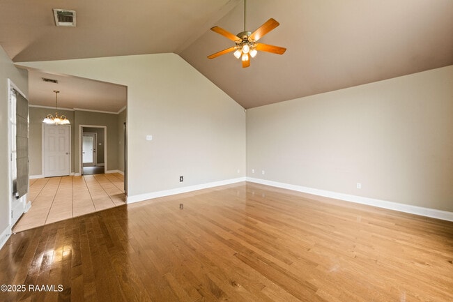 Building Photo - 204 Jane Dr