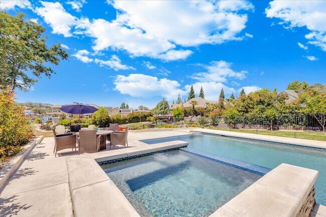 Building Photo - Luxury Lakefront Retreat with Pool, Hot Tu...