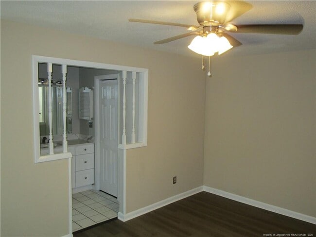 Building Photo - 2120 Lothbury Dr