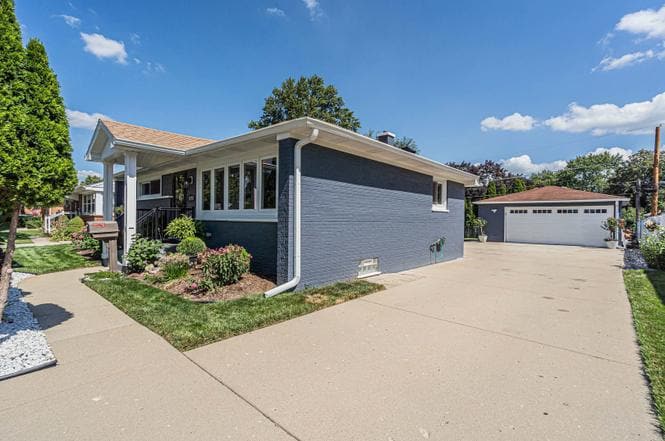 Building Photo - 1193 Mohawk Dr