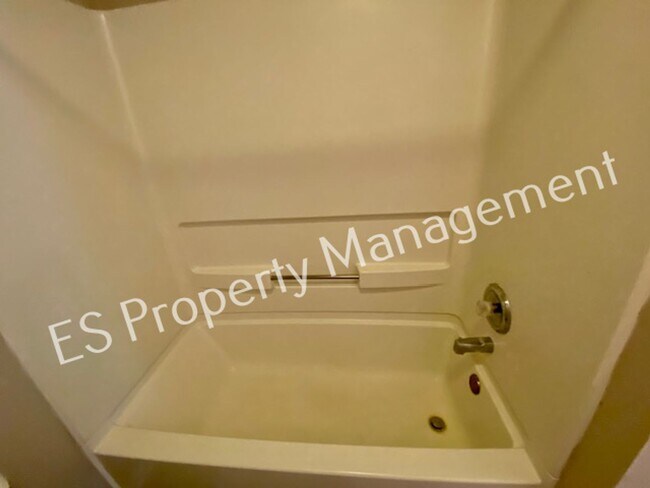 Building Photo - COMING SOON!! Gorgeous 3 Bedroom 2.5 Bath Home in Avon is Near Everything