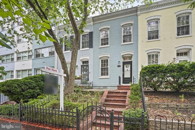 Primary Photo - 830 New Hampshire Ave NW