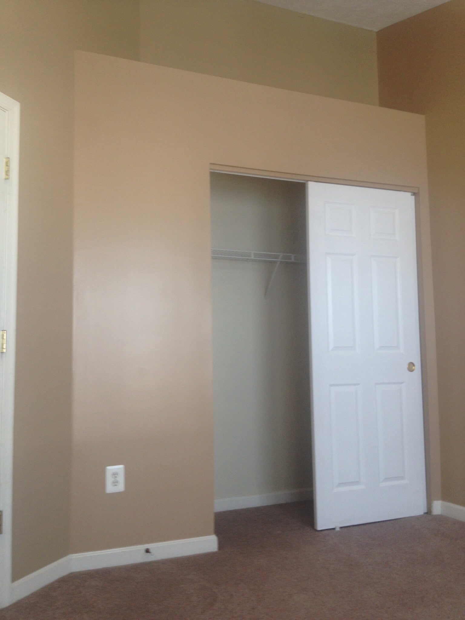 Building Photo - 328 Kestrel Dr