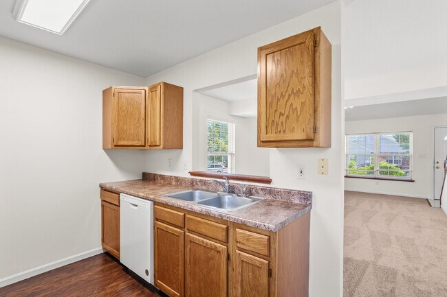 Building Photo - 2500-2502 Northampton Dr.