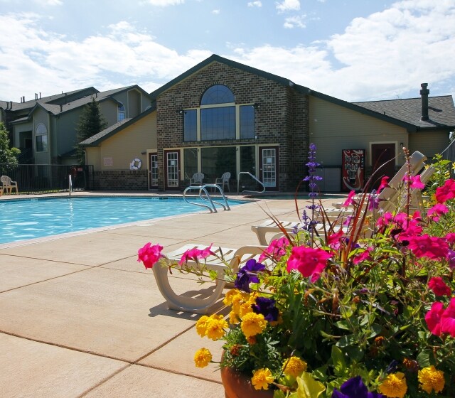 Heights by Marston Lake Apartments 7929 W Mansfield Pky Lakewood CO