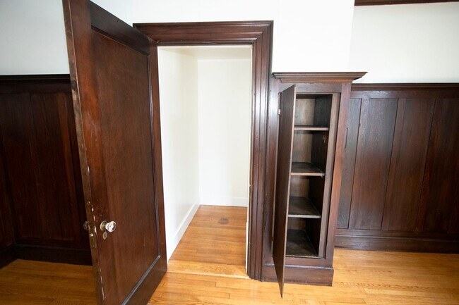 Building Photo - 85 Belknap St