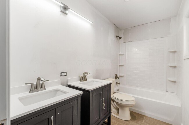 Building Photo - 2263 Dawnlight Ave