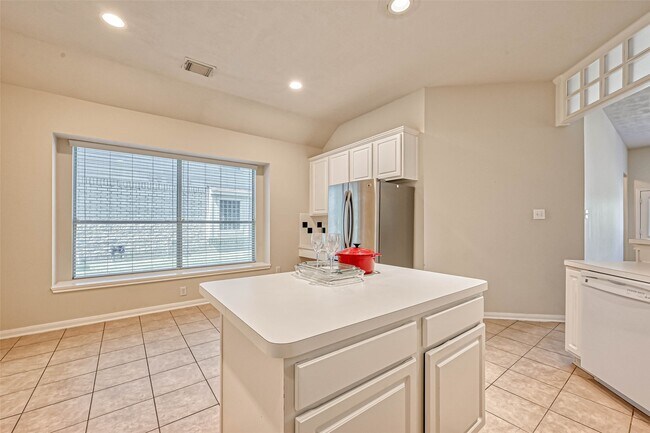 Building Photo - 23646 Hawkins Creek Ct