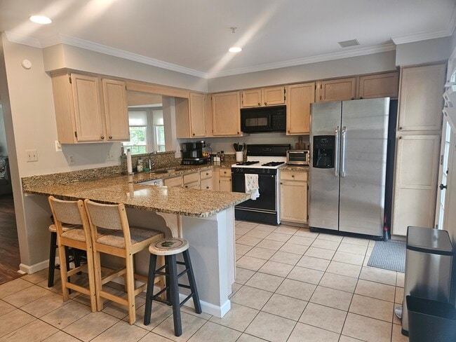 Building Photo - 16831 Centerfield Way