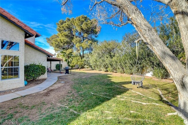 Building Photo - 2408 El Cortez Ave