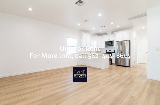 Primary Photo - House - 2 Bedrooms / 1 Baths - Norwalk