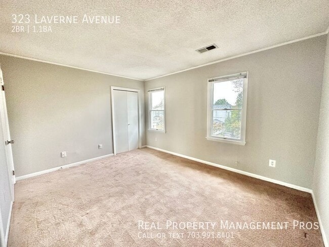 Building Photo - 323 Laverne Ave