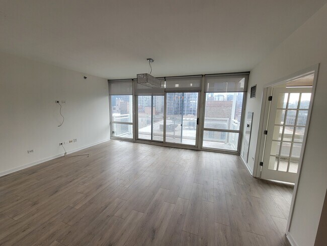 Building Photo - 757 N Orleans St
