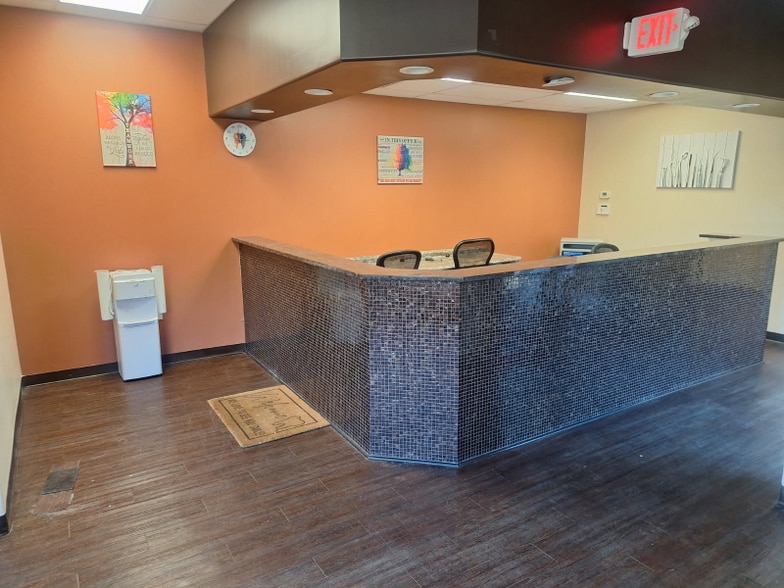 Primary Photo - 1501 Wadsworth Ave