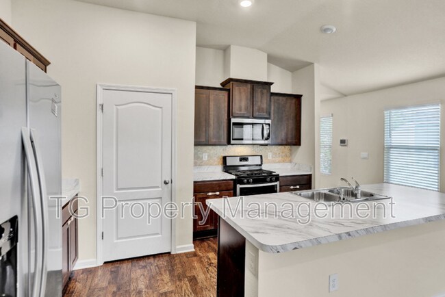 Building Photo - 339 Caminha Rd