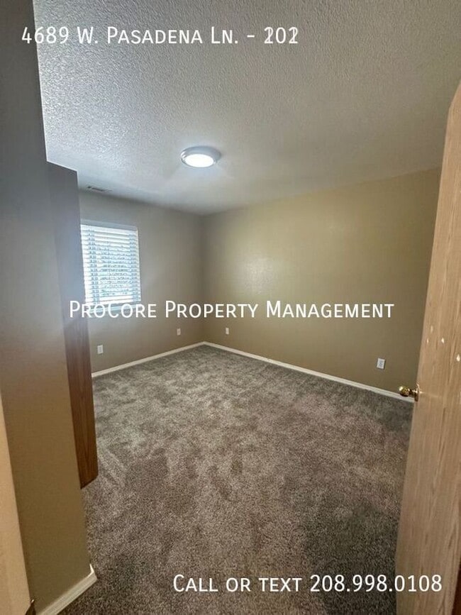 Building Photo - 2 Bedrooms, 2 Baths Ground Floor Unit in D...