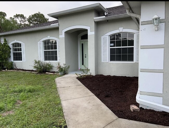 Primary Photo - 1646 Yankee Terrace