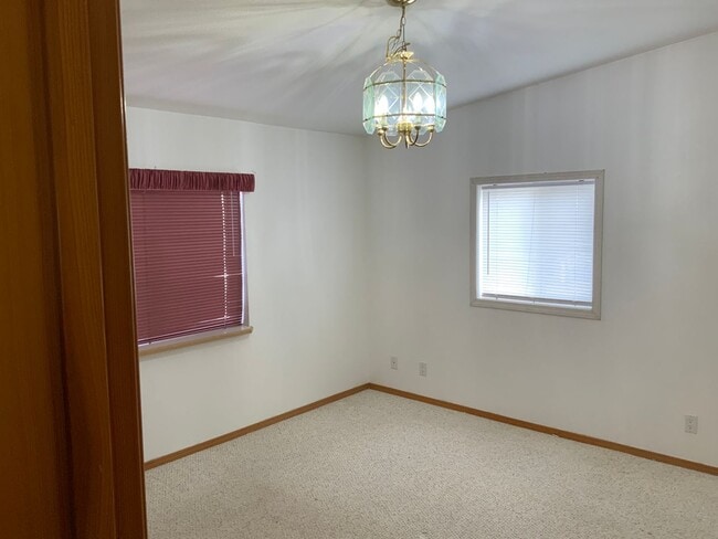 Building Photo - 3 Bedroom 2 Bath Home for Rent in Ephrata