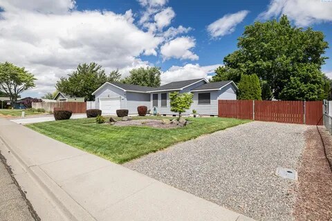 Building Photo - 2907 S Waverly St