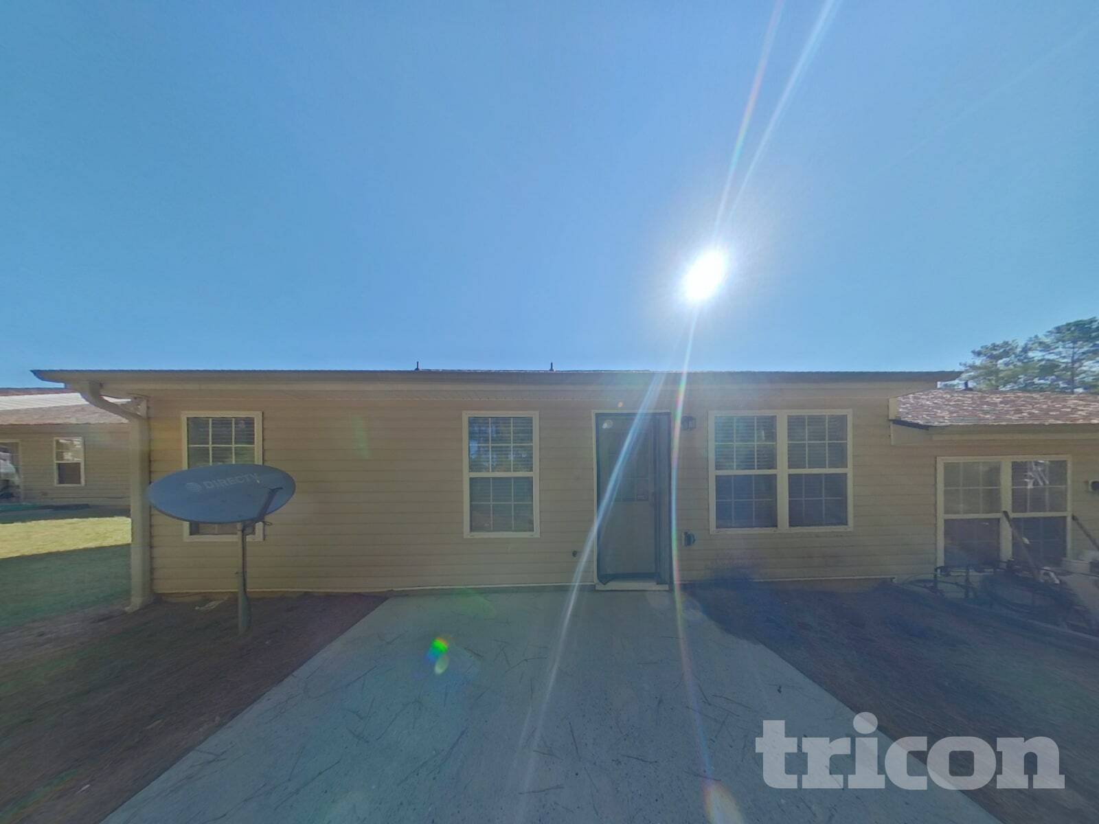 Building Photo - 2177 Red Oak Cir