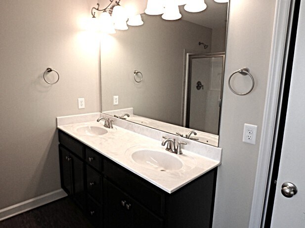 Building Photo - 524 McCarthy Dr